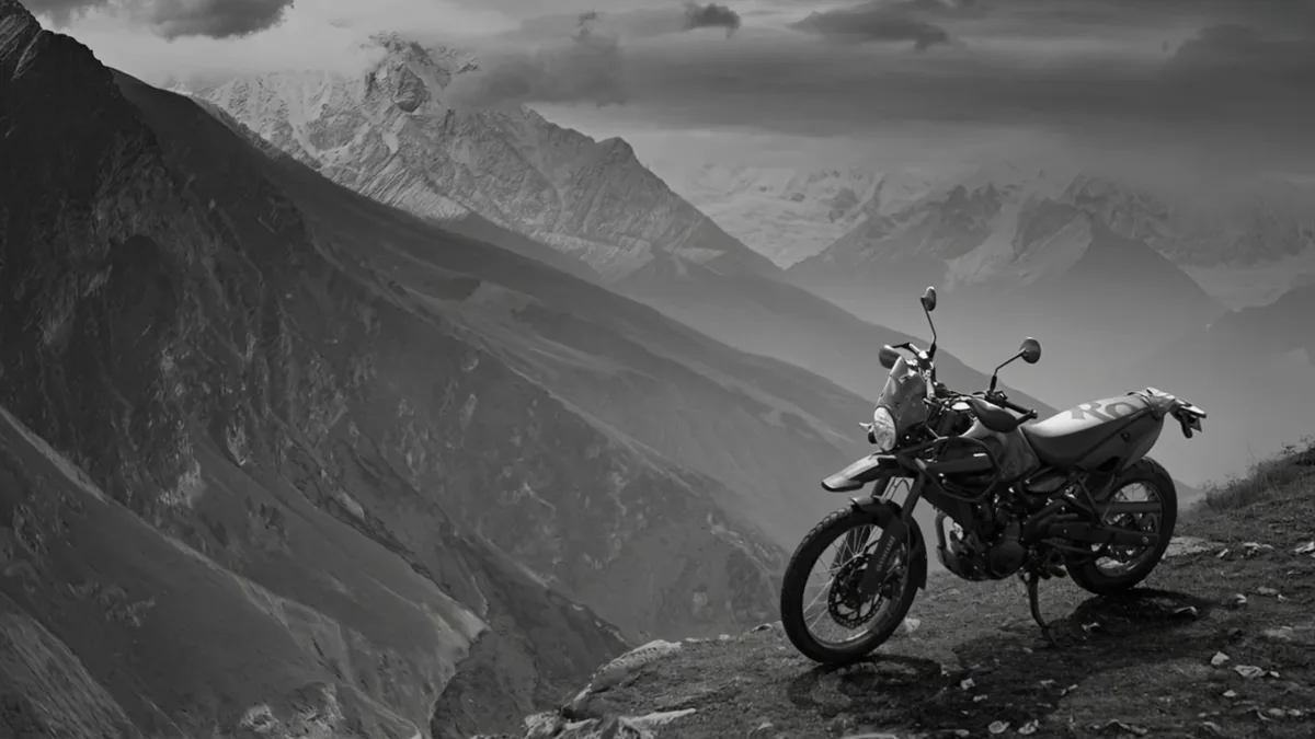 Royal Enfield Himalayan Mana Black Edition