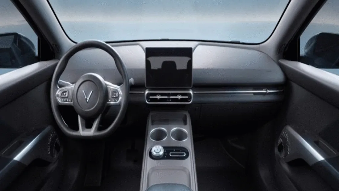 VinFast Limo Green EV MPV